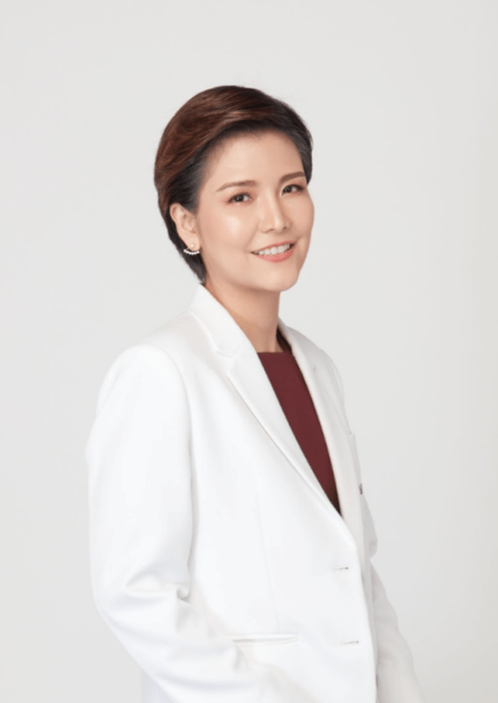Dr. Wisutthiya Boonsom, Dr. Gift, founder of MICHIKO Clinic